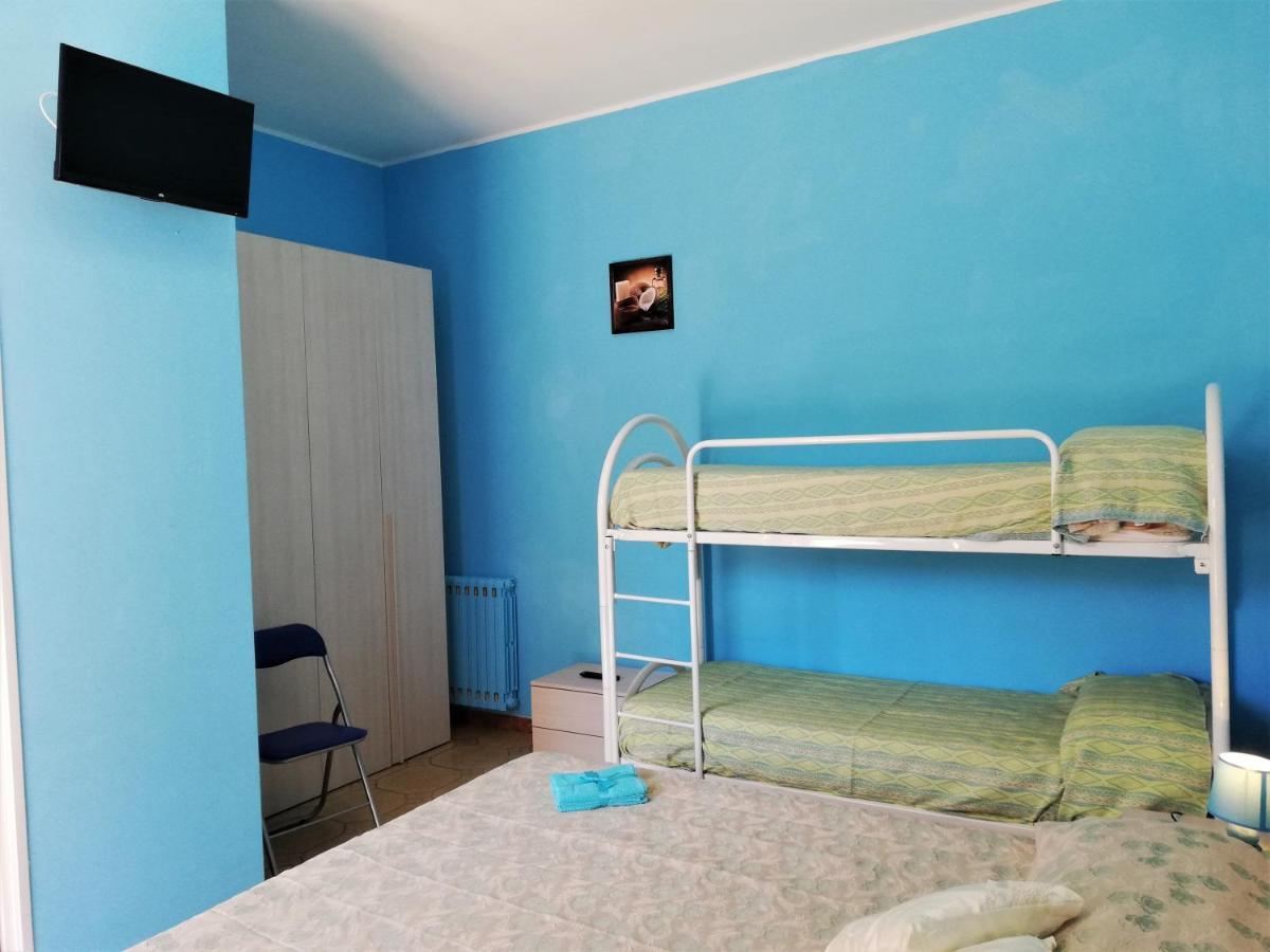 Via Pisa Hotell Riposto Eksteriør bilde